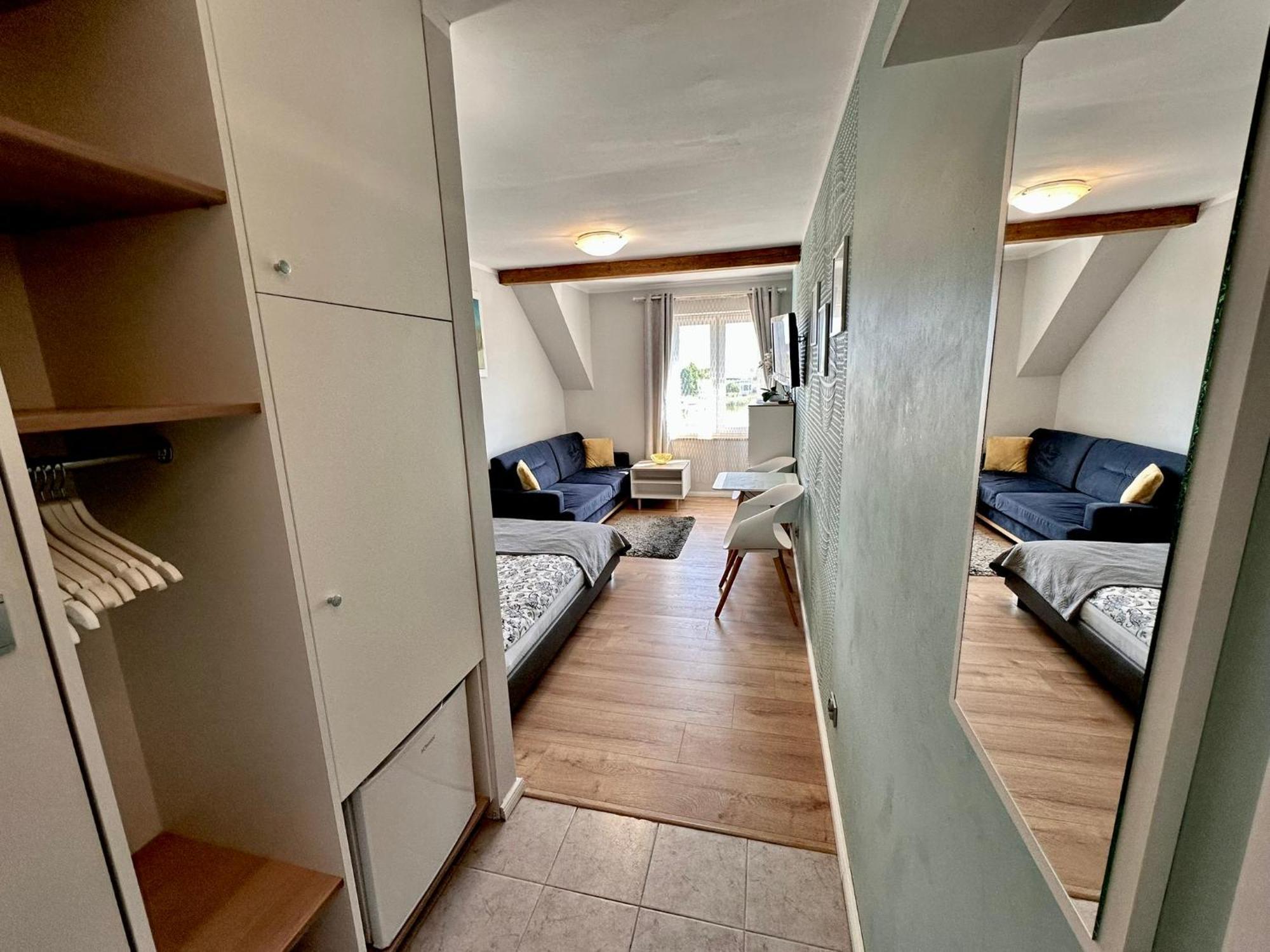 Pod Papugami - Komfortowe Pokoje Z Widokiem Na Rzeke Łeba Exterior foto