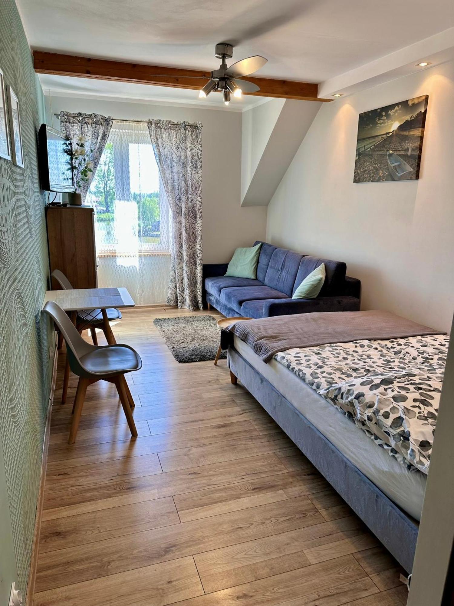 Pod Papugami - Komfortowe Pokoje Z Widokiem Na Rzeke Łeba Exterior foto